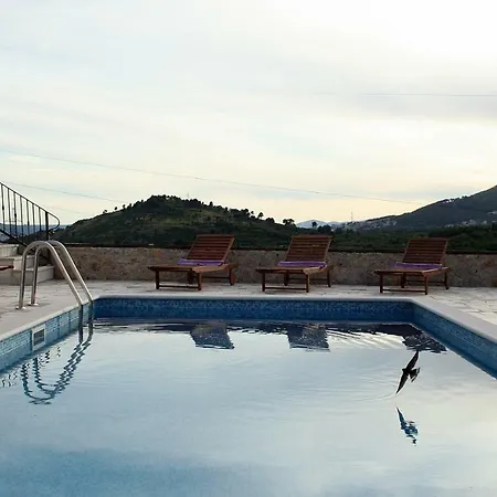 Anabella Peaceful With Pool Villa *